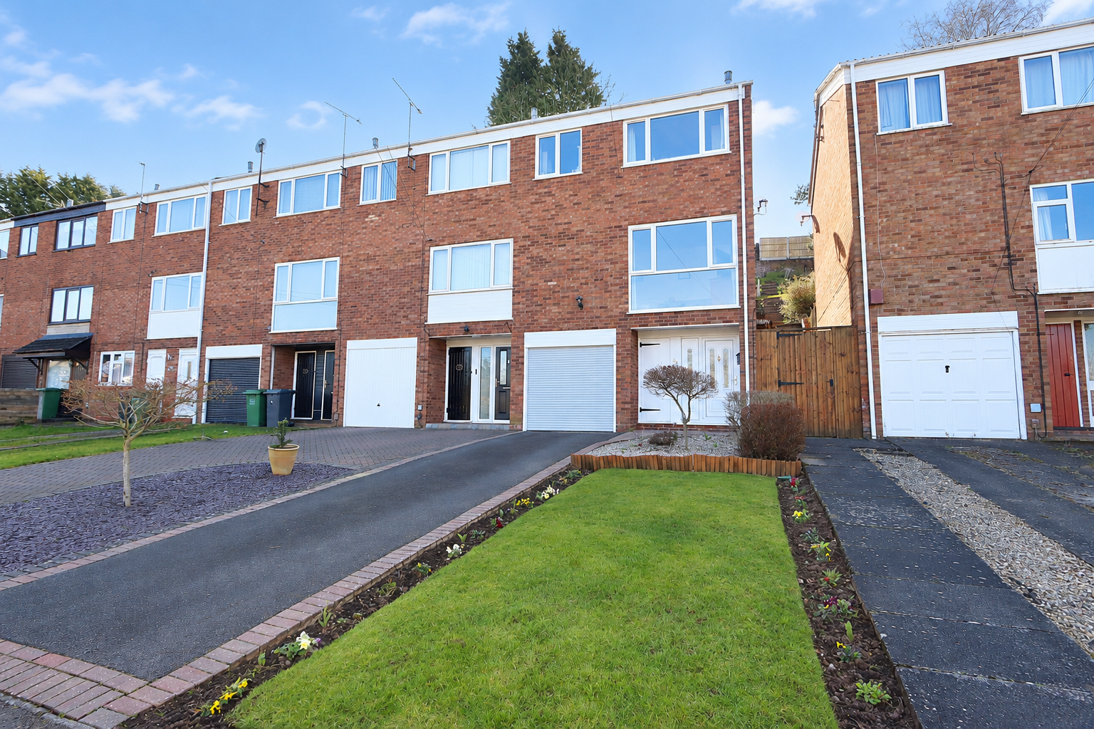 3 bed property in Stoney Lane, Kidderminster